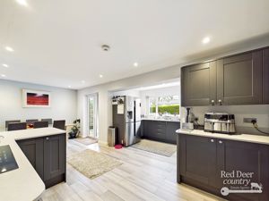 Kitchen/Dining Room- click for photo gallery